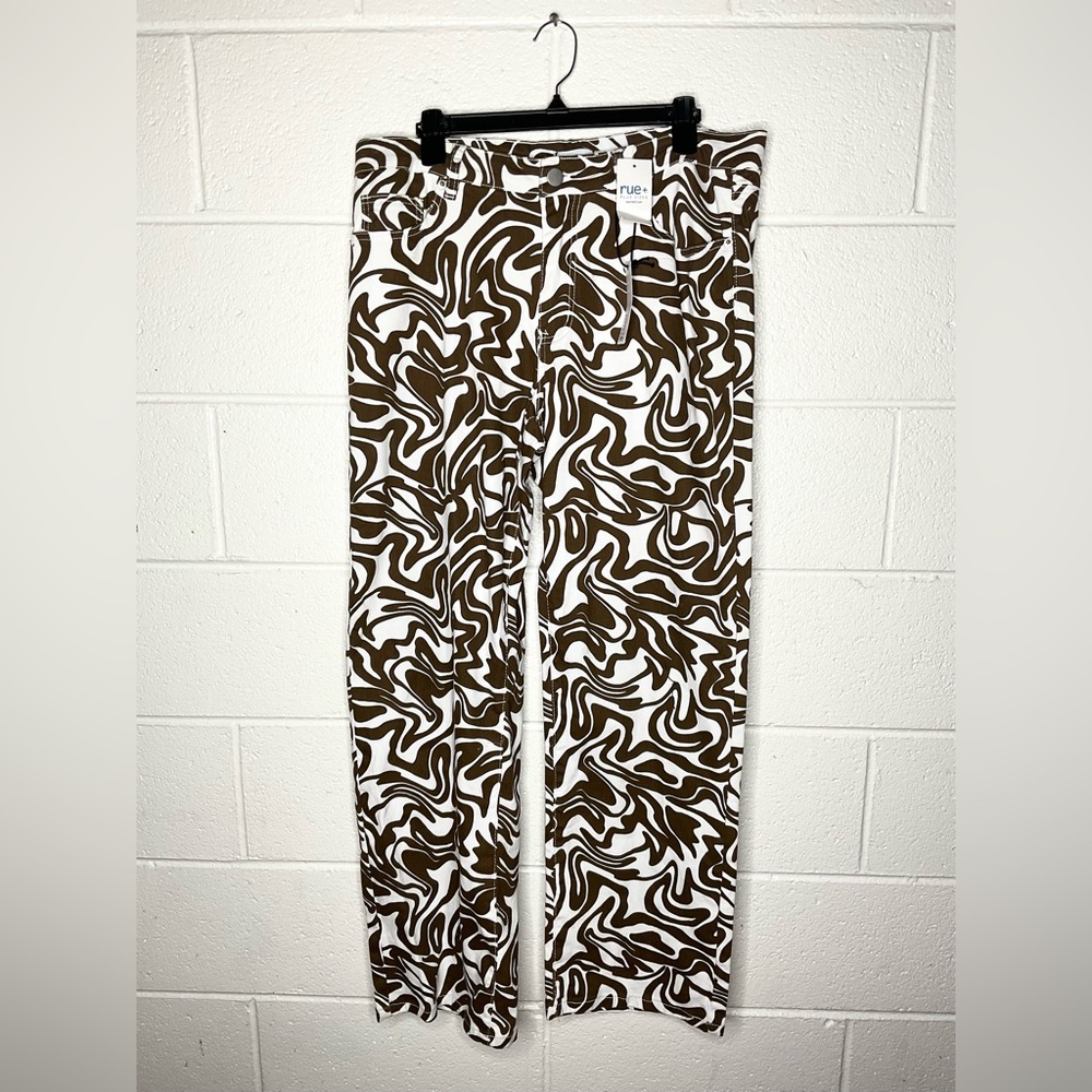 < NWT Rue21 Brown and White Swirl Straight Leg Pants >
